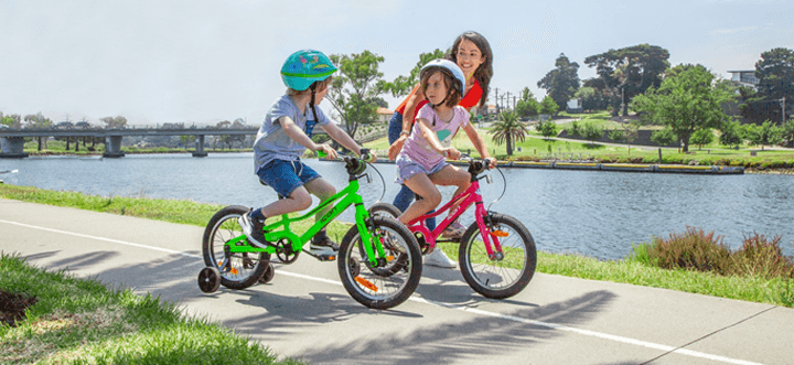 5 Reasons Why You Should Teach Your Child to Ride a Bike - bikes.com.au
