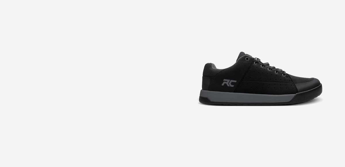 womens flat pedal bike shoes