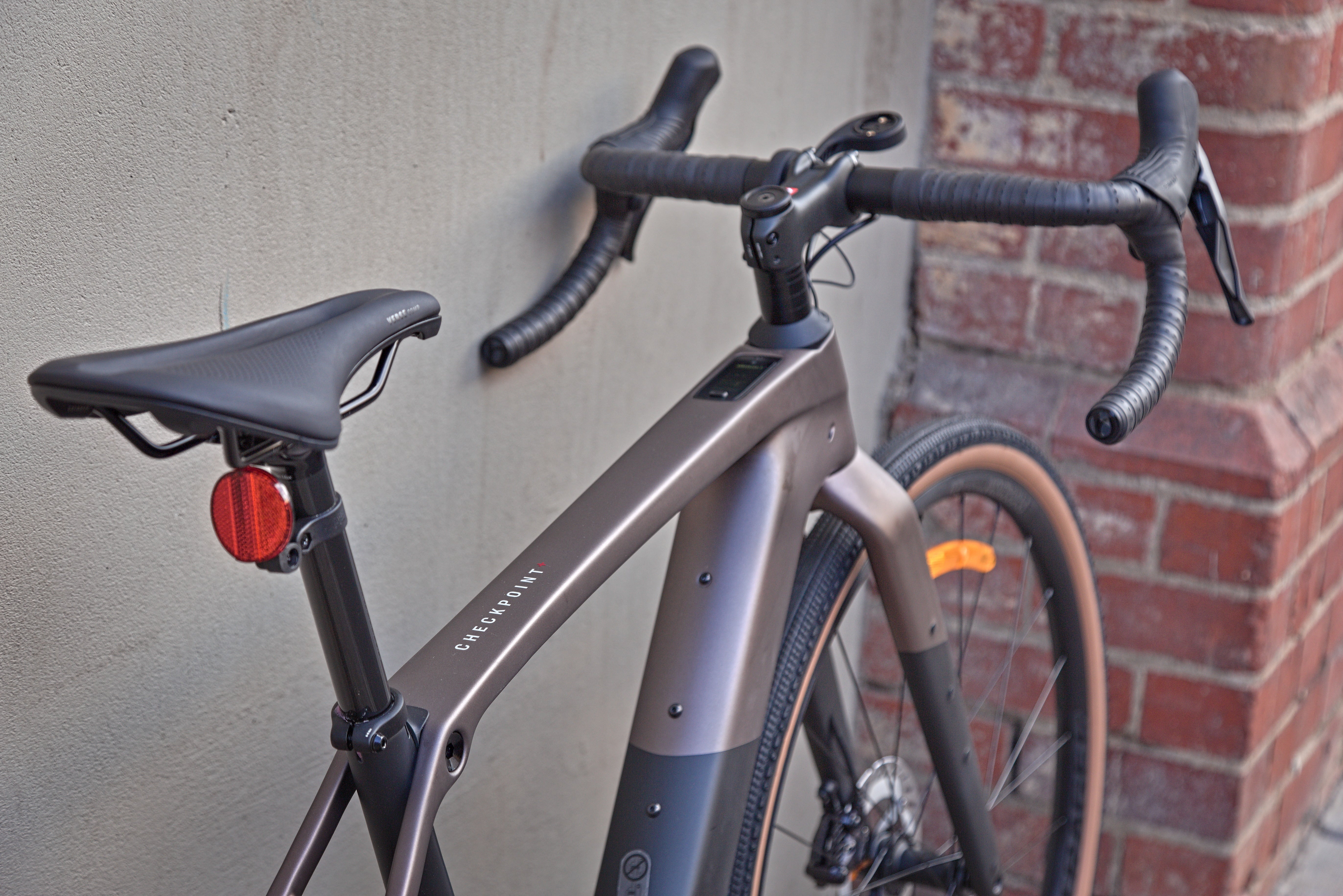 trek e gravel bike Trek Checkpoint+ SL 5 Electric Gravel Bike – Matte Bronze Age/Dark Web – bikes.com.au